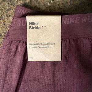 Nike Men's Athletic Shorts - Maroon